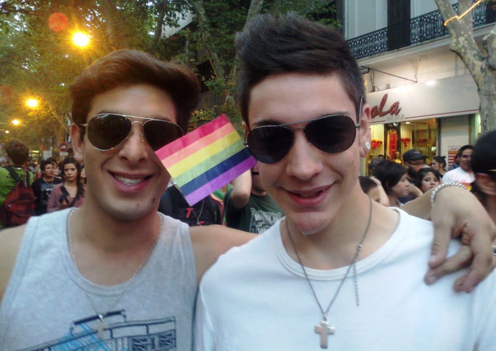Orgullo gay hasta las orejas. Foto: Javier Polvani. 