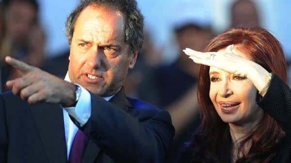 ¿Daniel Scioli o Cristina Fernández de Kirchner? Esa es la cuestión a resolver para los peronistas mendocinos.