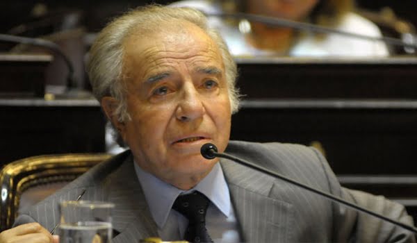 Carlos Menem mientras sea senador y no haya un pronunciamiento mayoritario de la Cámara no será condenado, aunque fue hallado culpable de contrabandear armas. Foto: Archivo