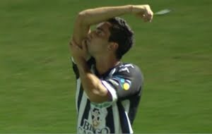 Pablo Ruiz festeja el gol que le marcó a River en Catamarca. Foto: Captura de Televisión