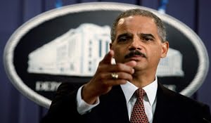 Eric Holder, secretario de Justicia del Gobierno de Obama, recibió una carta de protesta de la agencia AP. Foto: Archivo