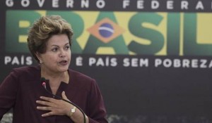 La presidenta de Brasil, Dilma Rousseff, salió a dar un mensaje por cadena nacional sobre las manifestaciones en el país. Foto:  Jorge William / Agência O Globo