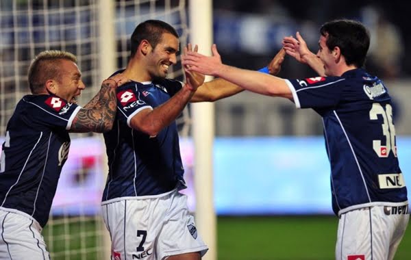 Martín Cauteruccio festeja el gol que marcó a los 9 minutos. Foto: Télam