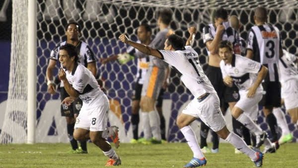 Wilson Pittoni anotó su gol de tiro libre en tiempo de descuento.