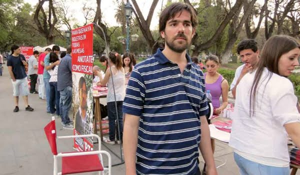 Nicolás del Caño puede ser el primer diputado nacional de la izquierda mendocina. Cerró la campaña en la Plaza Independencia. 