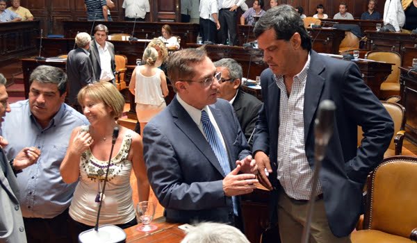 El presidente de Diputados, Jorge Tanús, negociador del peronismo, con Néstor Parés, presidente del bloque radical. No se pusieron de acuerdo. Foto: Prensa Cámara de Diputados