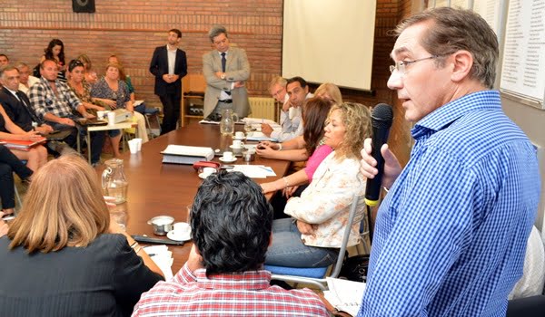 Antes de proponer el recorte de la partida para sueldos, Tanús participó de una reunión con los gremios en el marco  de la discusión del presupuesto. Foto: Prensa Cámara de Diputados