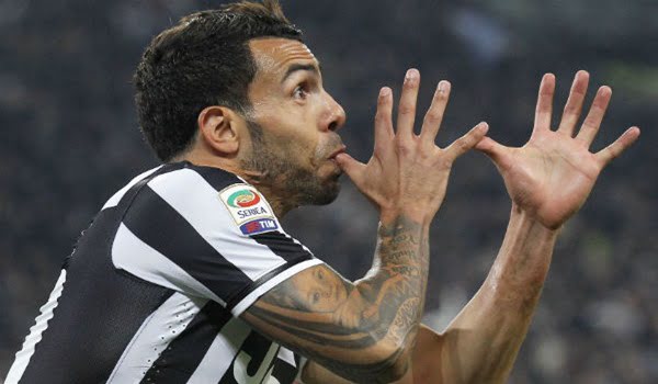 Carlos Tévez se afianza en el rol de estrella del poderoso Juventus, encaminado al título en Italia. 