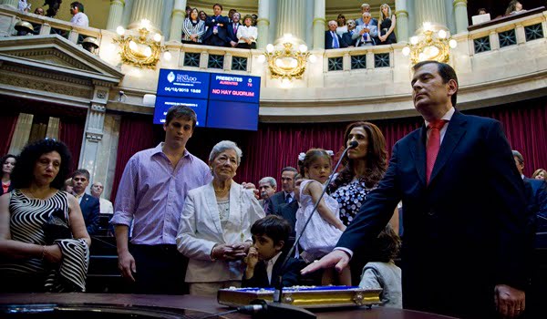 El santiagueño Gerardo Zamora, en la jura del 10 de diciembre. Fue elegido por Cristina Fernández para presidir el Senado. Foto: Oscar Barraza / Prensa Senado