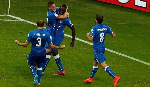 Balotelli convirtió el segundo gol de Italia. 