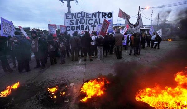 El ministro bonaerense Ricardo Casal instó a  legislar cómo debe hacerse una protesta. 