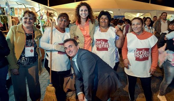 La Feria de Logros es un evento organizado por Desarrollo Social con la participación protagónica de la esposa del gobernador Francisco Pérez. Foto: Twitter @SanchezCelina 