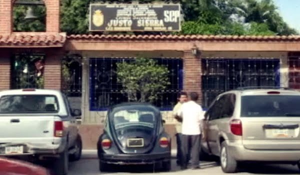 Directivos de la Escuela Secundaria Justo Sierra en el municipio de Cocula niegan desaparición de estudiantes. 