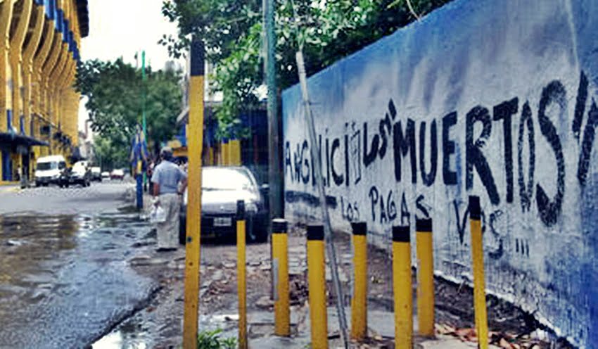 Pintada en una pared ubicada frente a la Bombonera. Foto: Clarín