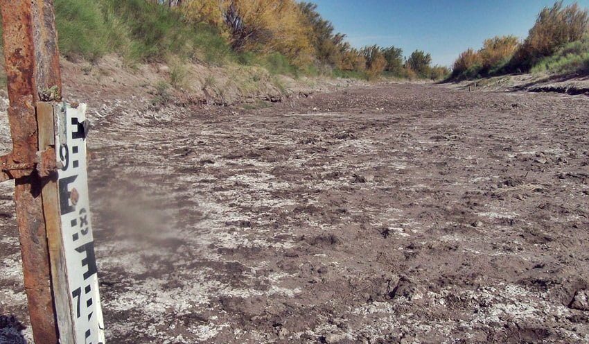 En medio de una extensa crisis hídrica declarada en Mendoza, La Pampa insiste en que debe dejarse escurrir agua del Río Atuel hacia esa provincia. Foto: Télam