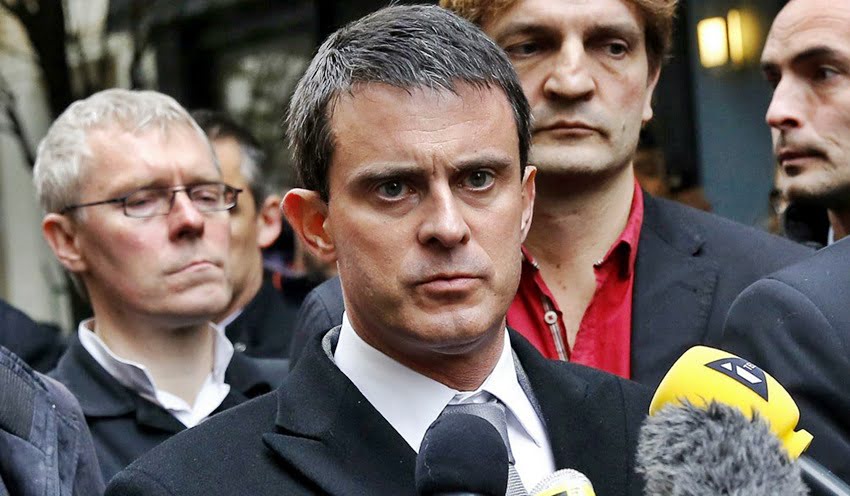 El primer ministro francés, Manuel Valls, gambeteó al Parlamento para aprobar  una Ley que liberaliza la economía del país, admitiendo la debilidad política del Partido Socialista en el gobierno. 