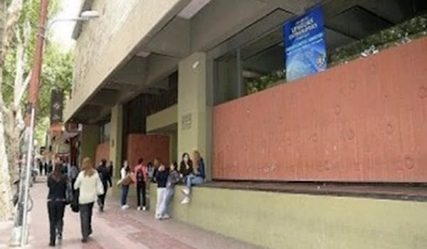 Los docentes de FADIUNC iniciaron el ciclo lectivo con un paro en reclamo de mejoras salariales.