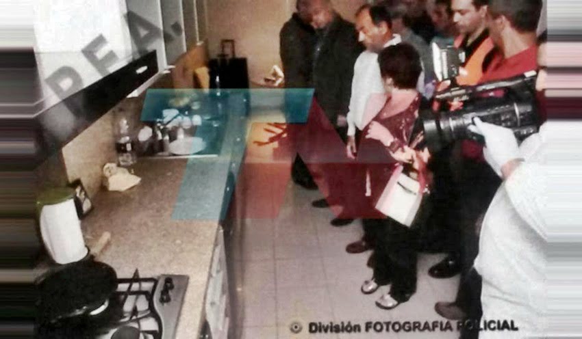 Una de las fotos filtradas por Arroyo Salgado a los medios del procedimiento en el departamento de Nisman la noche que se comprobó su muerte. 