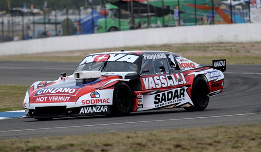 Matías Rossi ganó la clasificación en el estreno de los nuevos autos del Turismo Carretera, en Concordia, Entre Ríos. Foto: Corsa