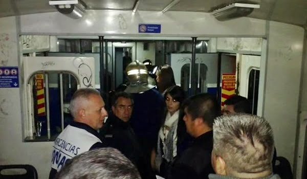 El domingo en la noche chocaron dos formaciones del tren Roca en Temperley con 40 heridos entre las consecuencias. 