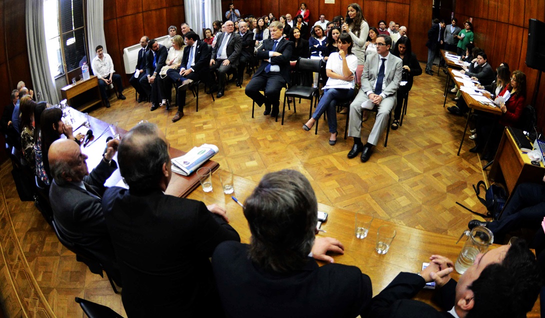 Después de pasar la audiencia pública, ocho postulantes a cubrir magistraturas esperan la votación secreta del Senado.