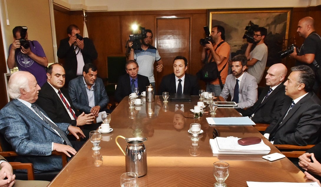 El lunes, Cornejo se reunió con parte de la Suprema Corte. Foto: Prensa Cámara de Diputados