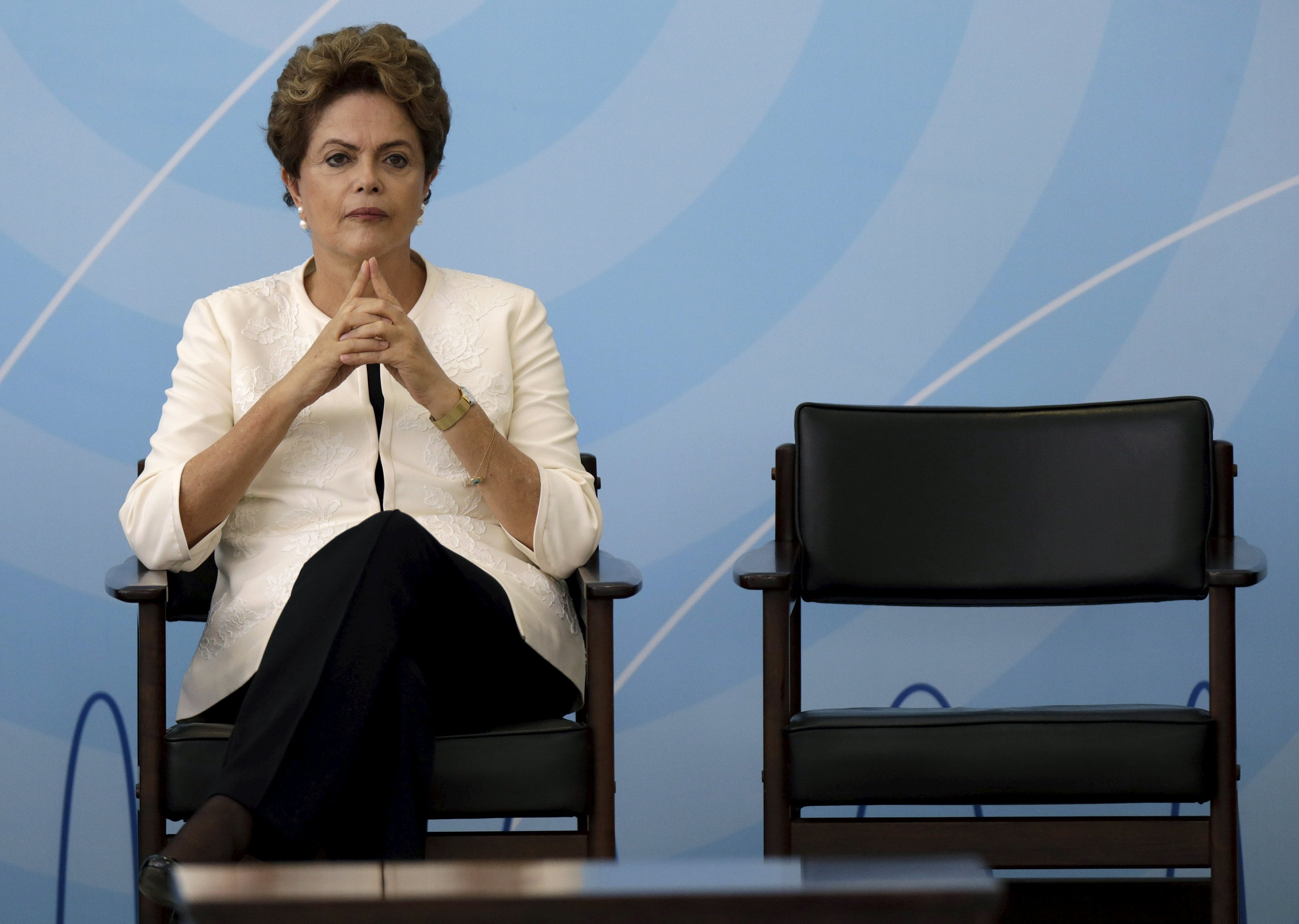 Brazil's President Dilma Rousseff looks on during a ceremony to announce the adaptation criteria in the AM and FM broadcasting grants, at the Planalto Palace in Brasilia, Brazil, November 24, 2015. REUTERS/Ueslei Marcelino