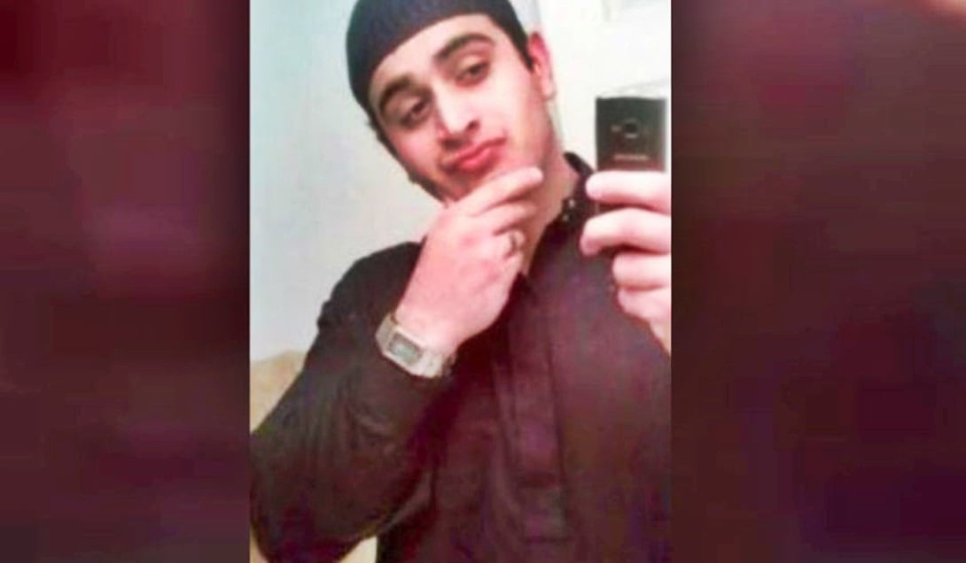 Omar Mateen portaba un fusil de asalto y una pistola para concretar el ataque a un bar. Foto: CNN