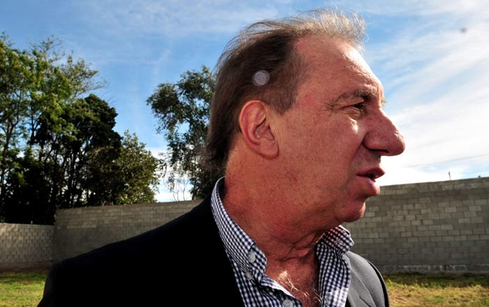 Bilardo: "Para el Mundial faltan 6 meses, sabés como se pasan... yo me voy a vivir con Gago a a misma casa (para cuidarlo)"