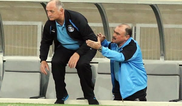 Después del 7 a 1de Alemania a Brasil, Felipao volvió al Minerao con el Gremio, fue silbado y perdió