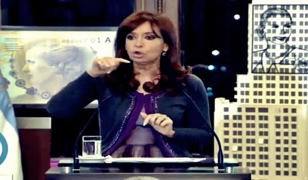 El Gobierno y las tarjetas de crédito lanzaron <i>Ahora Doce</i>, un plan para comprar en 12 cuotas sin interés