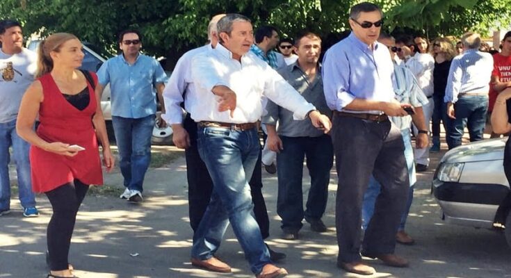 Cobos y Cornejo, cada uno con su tropa, se cruzan en el Congreso de la UCR por la alianza con Macri para 2015