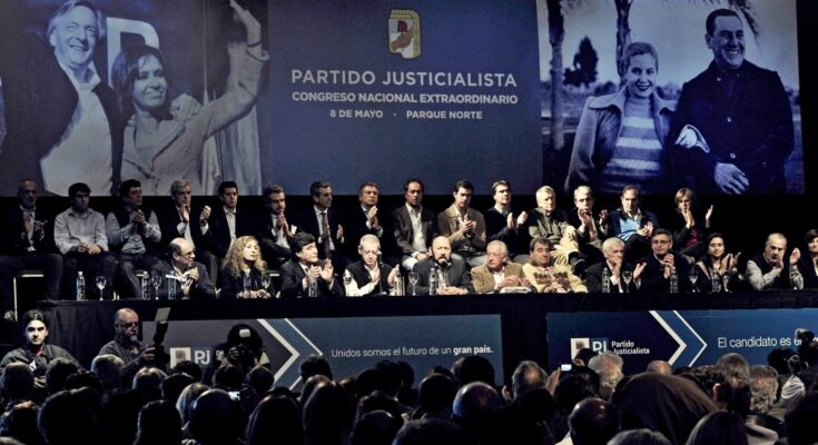 El Congreso del PJ autorizó la participación del partido en el Frente para la Victoria bajo la conducción de Cristina Fernández