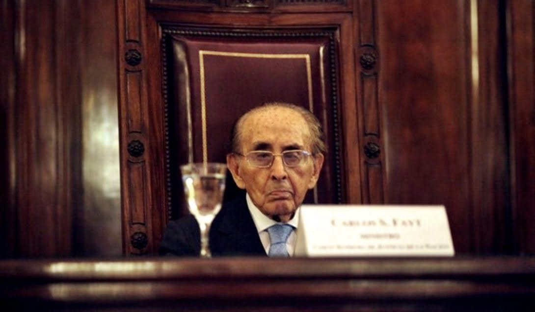 El gobierno descartó avanzar con un reemplazante para Fayt
