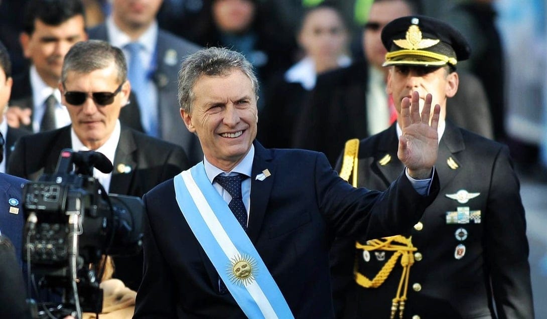 Pigna corrigió a Macri: «La angustia era ver que España arrasaba pueblos; mataba hombres, mujeres y niños»