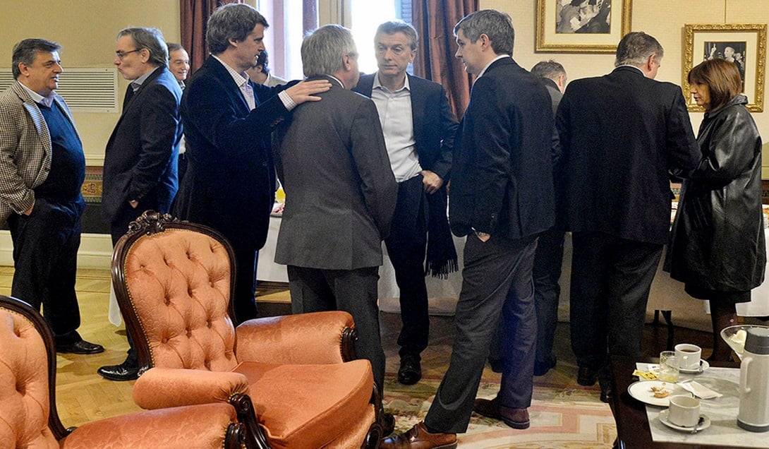 Macri y su gabinete beneficiaron a los exportadores del campo y a los bancos, mientras se destruían empleos y el poder de compra de los asalariados.