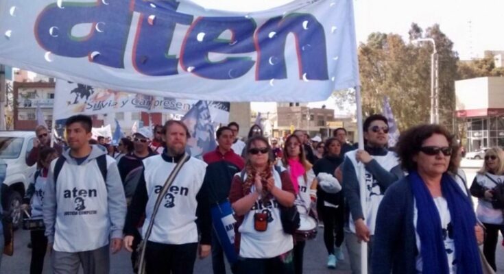 Los docentes neuquinos ratificaron el paro el jueves contra el operativo Aprender