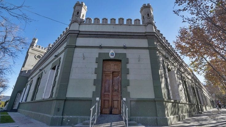 No hay mujeres en las tres fórmulas con chances de ganar la Gobernación de Neuquén