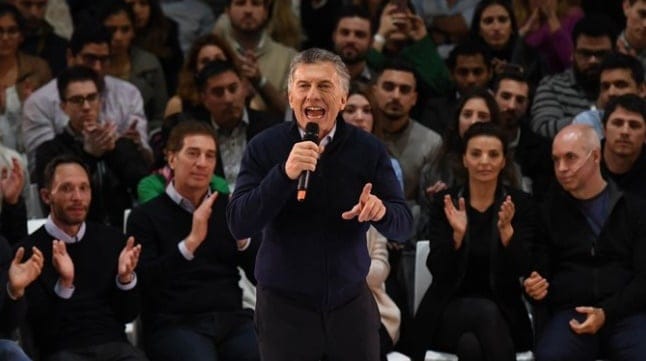 Macri a los gritos en Ferro en busca del voto de los indecisos