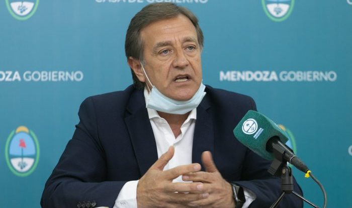 El gobierno sacará a la calle a empleados públicos y aspirantes de la policía para multar
