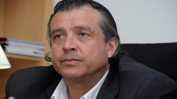 El ministro de Gobierno dio positivo de COVID-19: dijo que tiene pocos síntomas