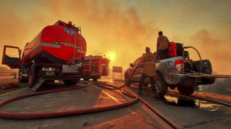 Ecocidio nacional: al menos nueve provincias con focos de incendio