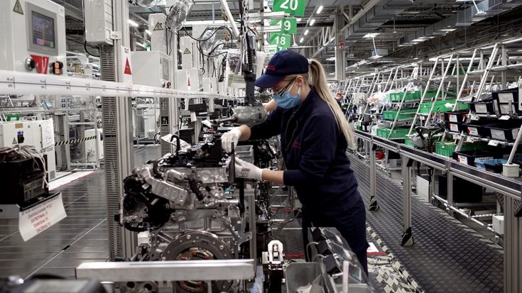 El Gobierno prorrogó por 60 días la prohibición de despedir trabajadores sin justa causa