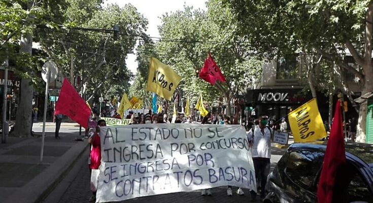 Clamor de trabajadores precarizados en las calles para que Suarez abra la paritaria