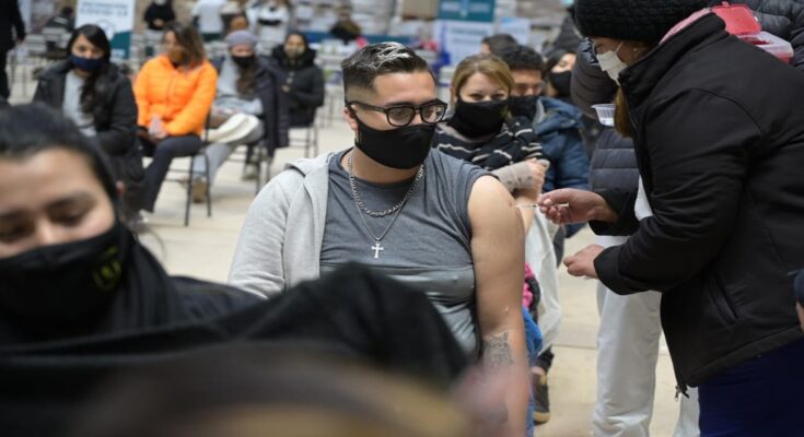 COVID-19: El Gobierno de Mendoza vacunó a poco más de 7% de la población con dos dosis y a casi 25% con la primera vacuna