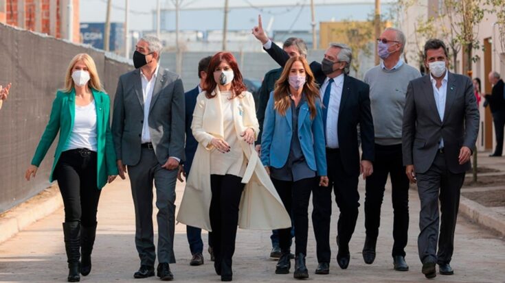 «Nos quieren dar lecciones de república los que formaron mesas judiciales… Esa era una república de morondanga»