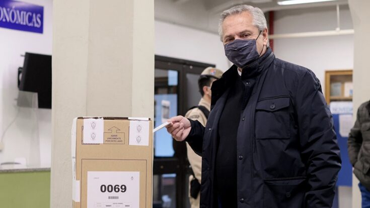 Fernández: “Cada vez que en la Argentina se vota, se hace un poco más fuerte la democracia”