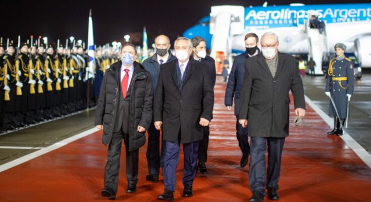 Alberto Fernández llegó a Moscú: el jueves se reunirá con Vladimir Putin
