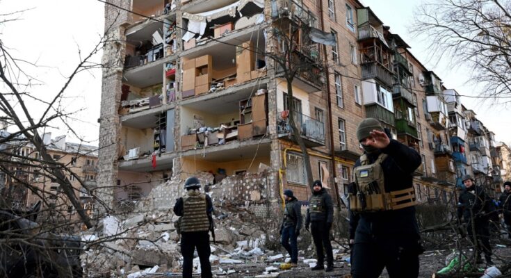 Avanzan las negociaciones con Ucrania y Rusia dice que reducirá las operaciones militares