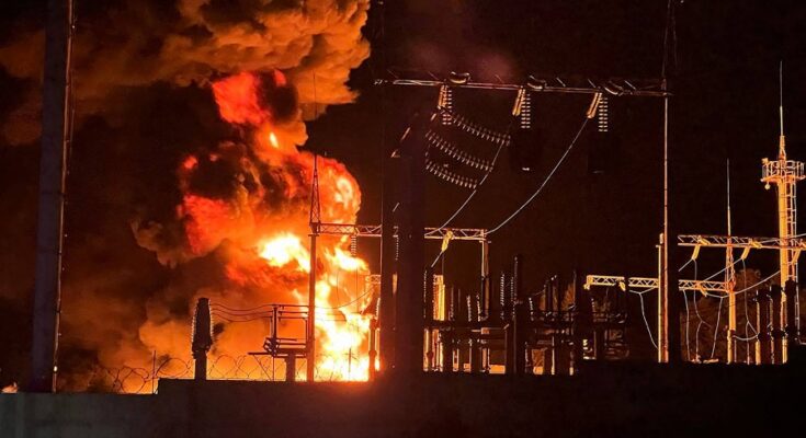 Ucrania y Rusia denuncian nuevos bombardeos en instalaciones estratégicas